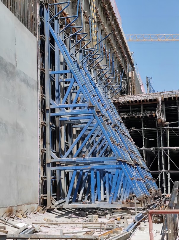 lightweight scaffolding company